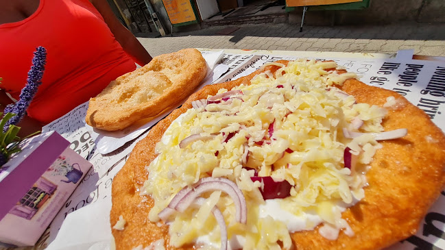 Opinii despre Lángos város în Törökbálint - Vendéglátás
