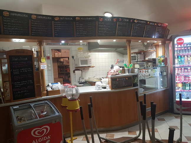 Zirc, Rákóczi tér 1, 8420