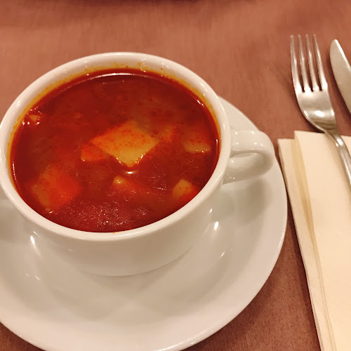 Comentarii opinii despre Sörforrás étterem