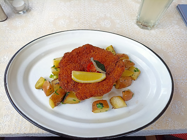 Comentarii opinii despre Zománc Bisztrócska