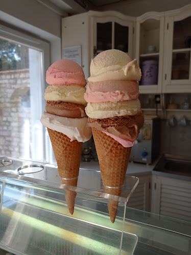 Comentarii opinii despre HENCZ Cukrászda