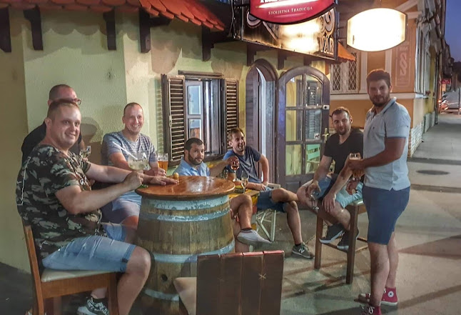 Comentarii opinii despre Saloonzoo Bulvár