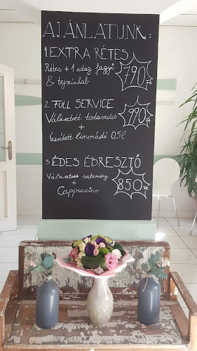 Opinii despre HENCZ Cukrászda în Balatonakarattya - Vendéglátás