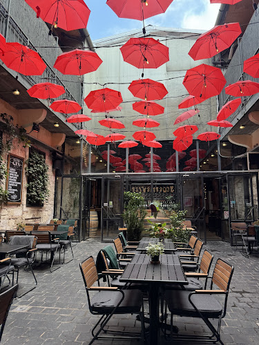 EXTRA Budapest - Brunch Bar Club - Vendéglátás