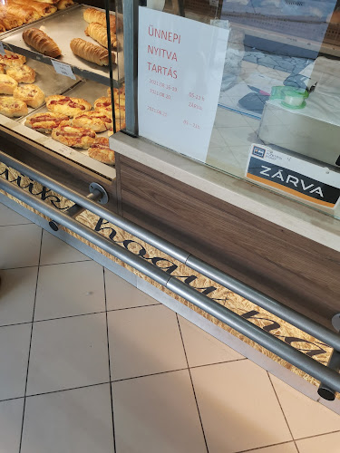 Opinii despre DIBRANI Pékség în Miskolc - Vendéglátás