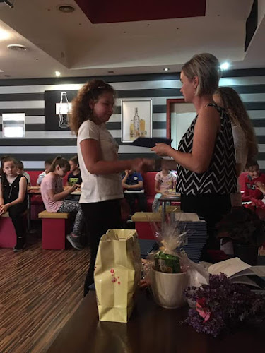 Comentarii opinii despre Virágh Söröző és Pizzéria