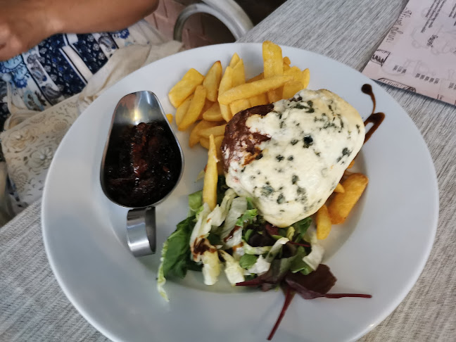 Nagymaros, Hajóállomás, 2626