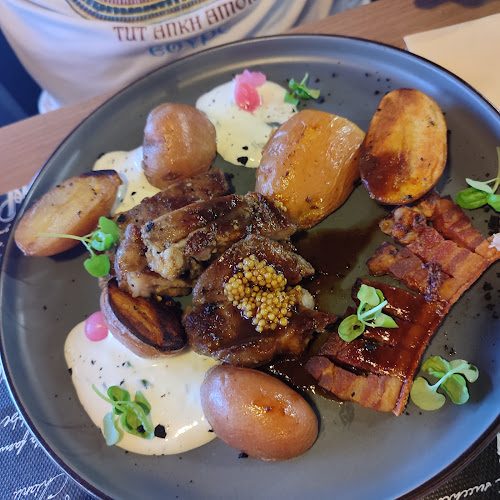 Gomba Étterem és Pizzéria - Révfülöp