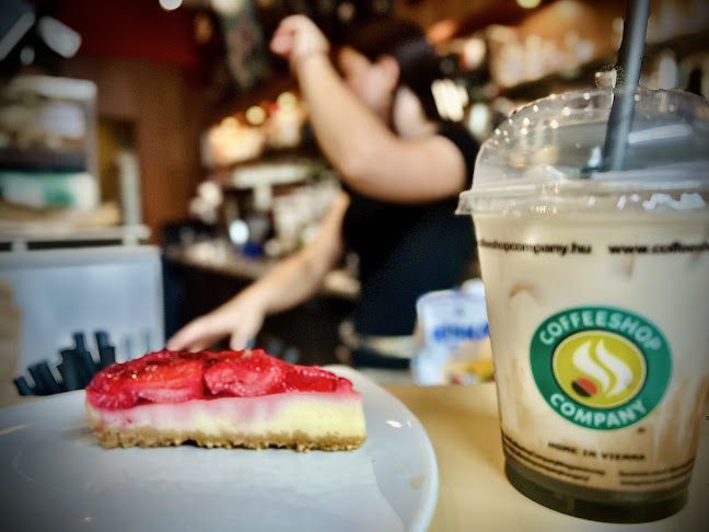 Opinii despre CoffeeShop Company Siófok în Siófok - Vendéglátás