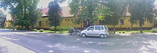 Opinii despre Park Presszó în Adony - Vendéglátás