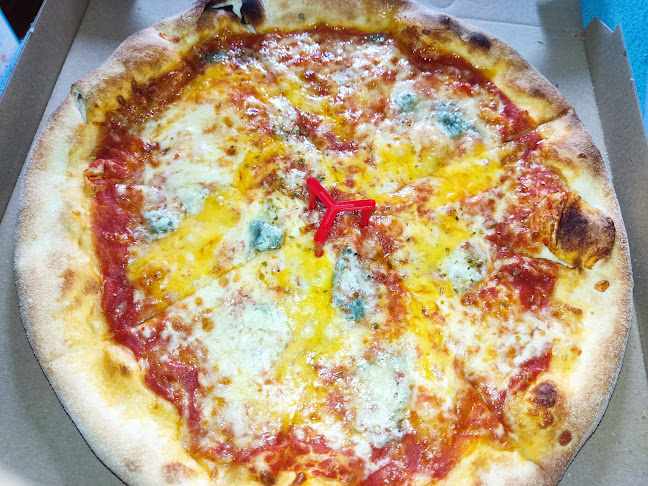 Opinii despre Sonny's Grill & Pizza în Miskolc - Vendéglátás