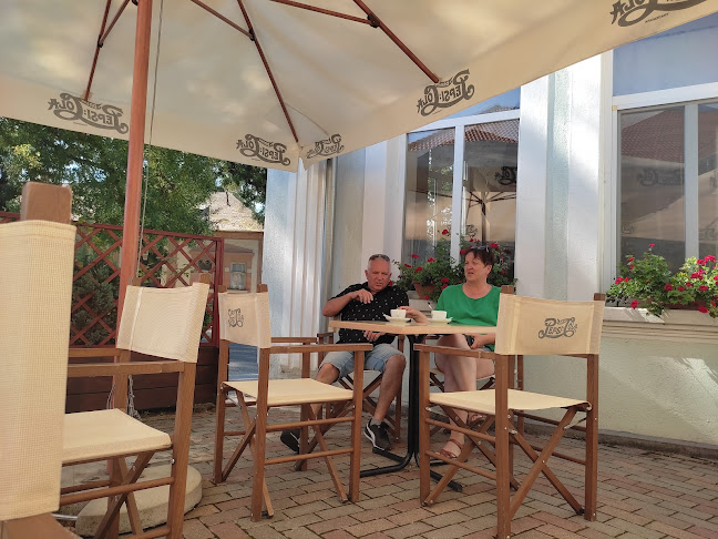 Korona Cukrászda - Vendéglátás