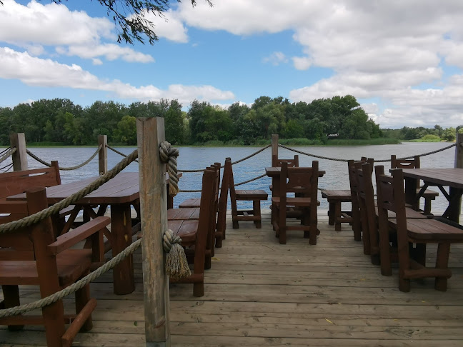 Opinii despre 5350 Biciklis Megálló Pont în Tiszafüred - Vendéglátás