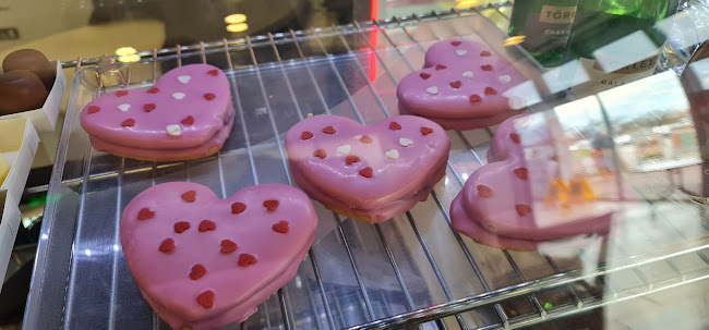 Comentarii opinii despre Cortado kávézó, lottózó