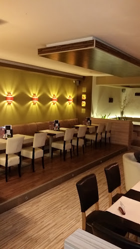 Intro café & Restaurant - Vendéglátás