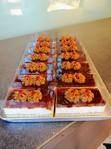 Comentarii opinii despre Benett Pékség