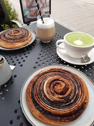 Opinii despre Tóth Bakery & Specialty Coffee în Gödöllő - Vendéglátás