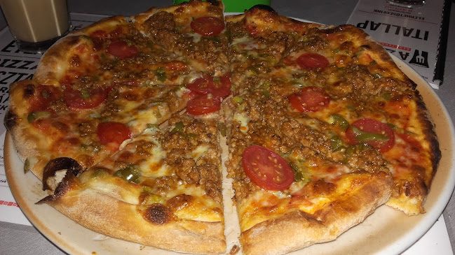 Comentarii opinii despre Azték Kávézó