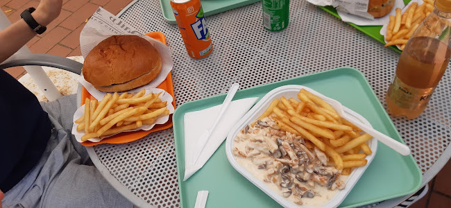 Opinii despre Monostor Falatozó, Hamburgerező în Zirc - Vendéglátás