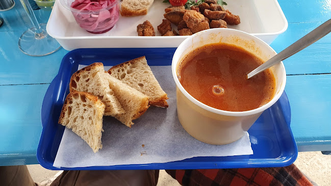 A Hal - Vendéglátás