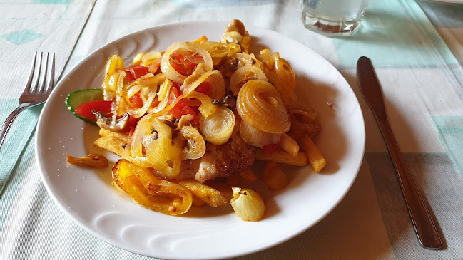 Comentarii opinii despre Vadvirág Falatozó - Étterem a Szajki tavak mellett