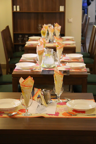 Comentarii opinii despre Művész Kávéház Békéscsaba