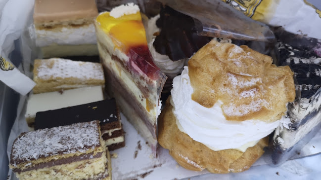 Jávor Cukrászda és Fagyizó - Vendéglátás