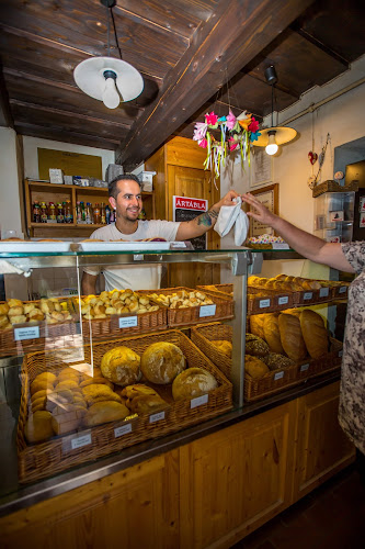 Kalácsos pékség ,Sercli és Paradicsom