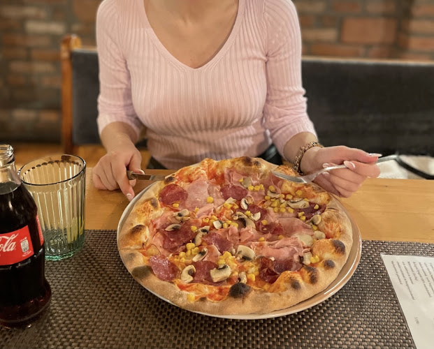 Opinii despre Kes Pub - Étterem Bük în Bük - Vendéglátás