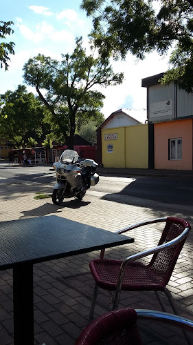 Opinii despre Dénes Lángos Dorog în Dorog - Vendéglátás