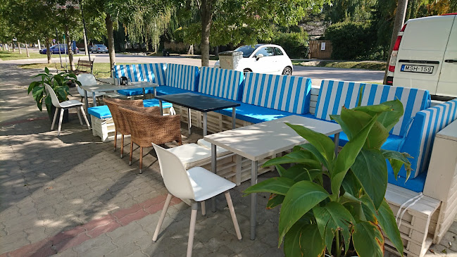 Club Rosa Reggeliző