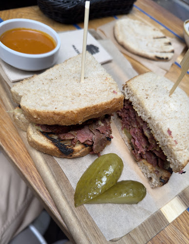 Mazel Tov - Vendéglátás