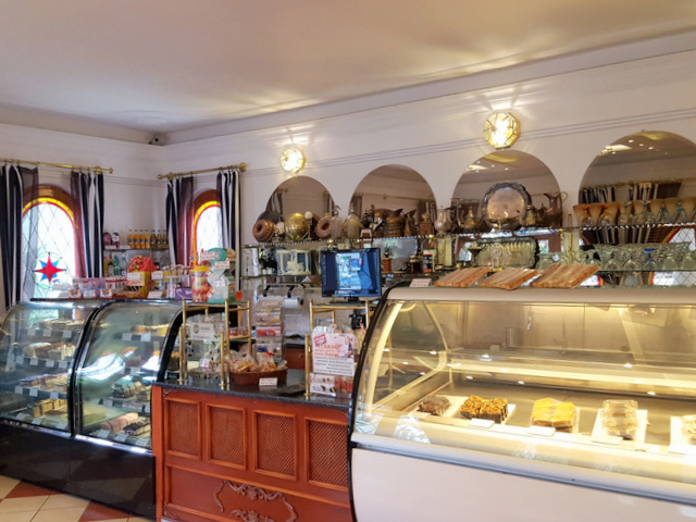 Comentarii opinii despre Ambrosia Cukrászda