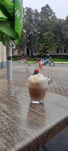 Flamingó kávézó és fagyizó