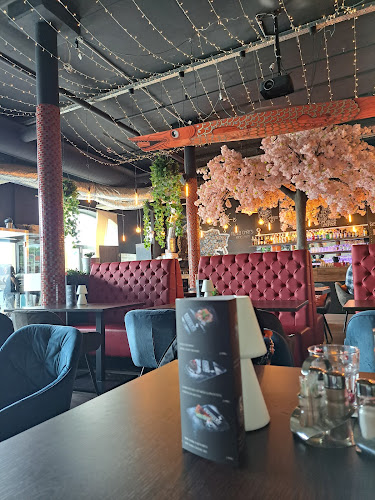 EscoBar & Cafe - Vendéglátás