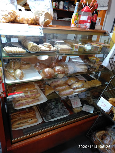 Magyar Pék Bolt - Debrecen