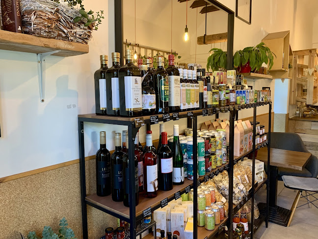 Opinii despre Sercli Café în Budajenő - Vendéglátás