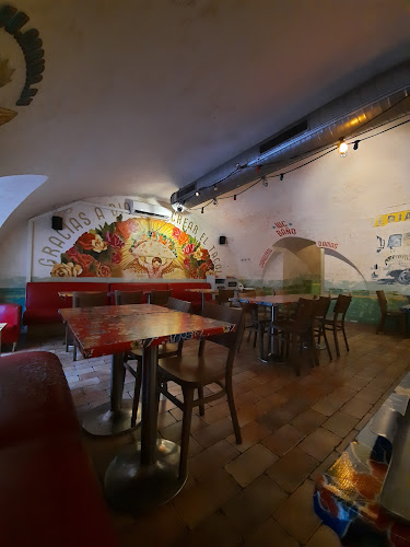 Comentarii opinii despre Arriba! Taqueria - Oktogon