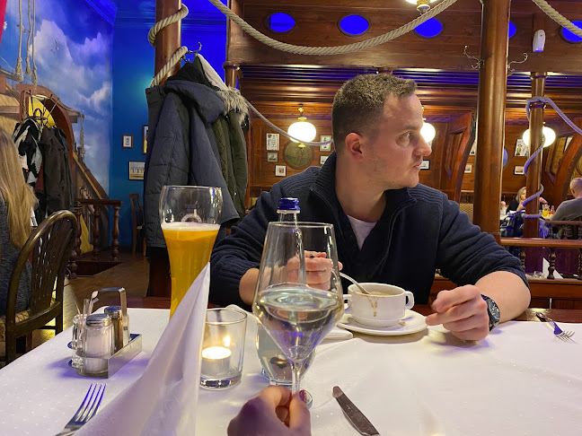 Kalóz Fregatt - Tata