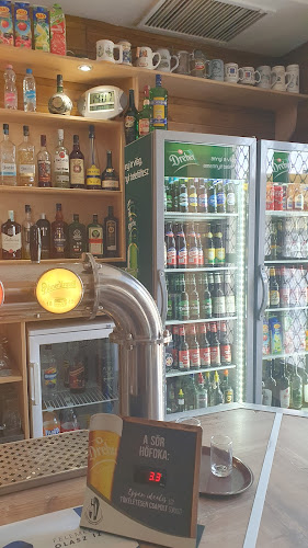 Comentarii opinii despre Sarki Tanszék (Bisztró)