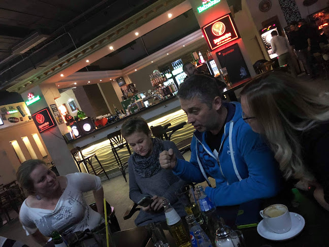 Opinii despre Swan Pub&Söröző în Budapest - Vendéglátás