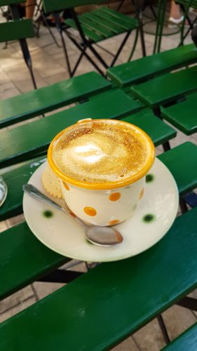 Opinii despre Csendes Társ - WineBar & Garden în Budapest - Vendéglátás