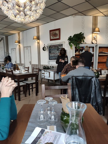 Pampuska Kisvendéglő - Vendéglátás