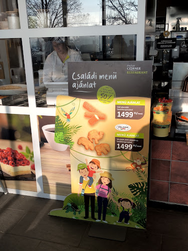 Fresh Corner Restaurant Páty - Páty