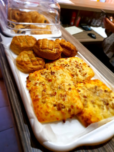 Opinii despre kis Joy's pub presszó & lottózó în Molnári - Vendéglátás