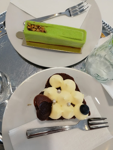 Comentarii opinii despre Castello Cukrászda