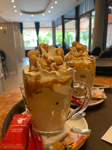 Kecskemét, Kossuth tér 6-7, 6000