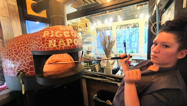 Comentarii opinii despre La Piccola Napoli pizzéria