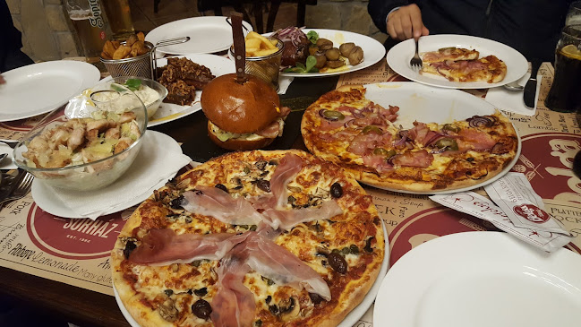 Comentarii opinii despre Belga Étterem & Bár