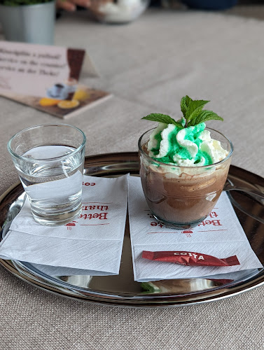 Lévai Garden - Caffe& Eis, Faházak, udvari kellékek - Vendéglátás